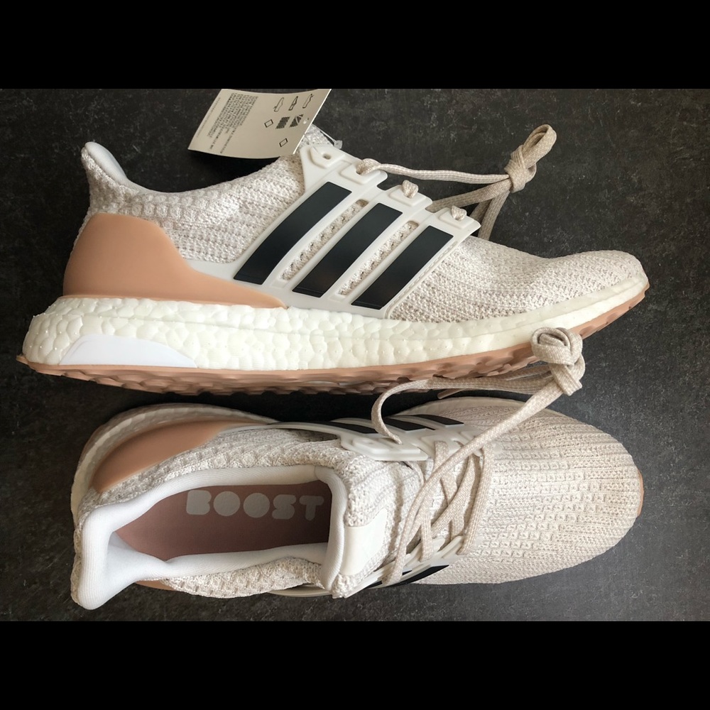 NEW ADIDAS ULTRA BOOST SNEAKERS